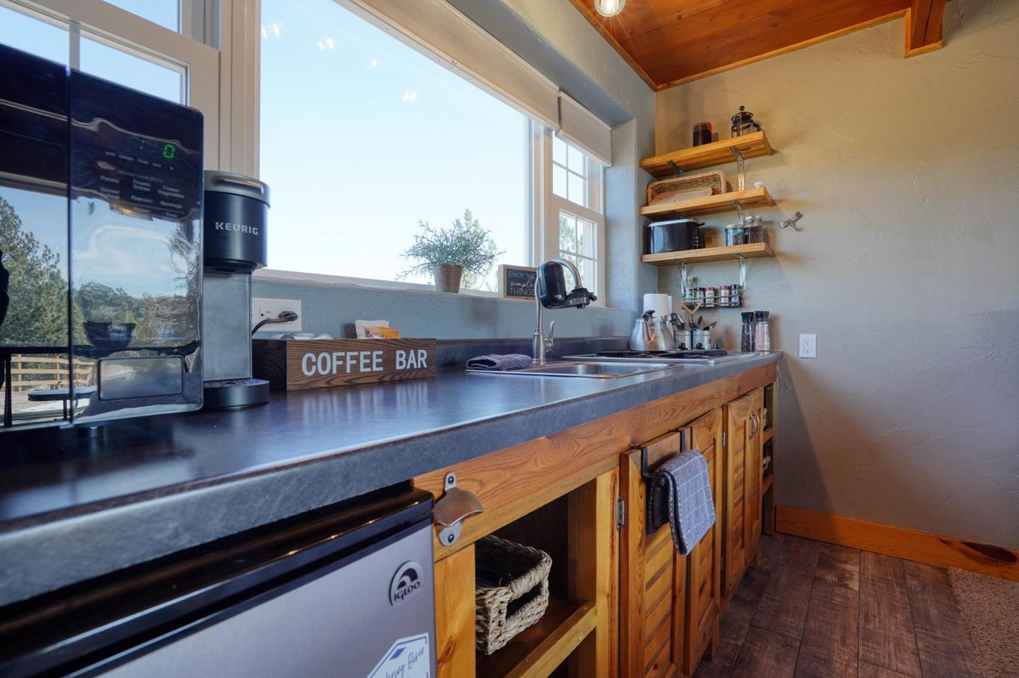 Sunrise Cabin At Highland Meadows Hot Springs Exteriér fotografie